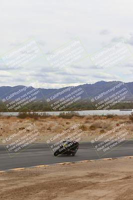 media/Feb-07-2025-CVMA Friday Practice (Fri) [[7034960ba2]]/4-Racer 4/Session 5 (Turn 10 Inside)/